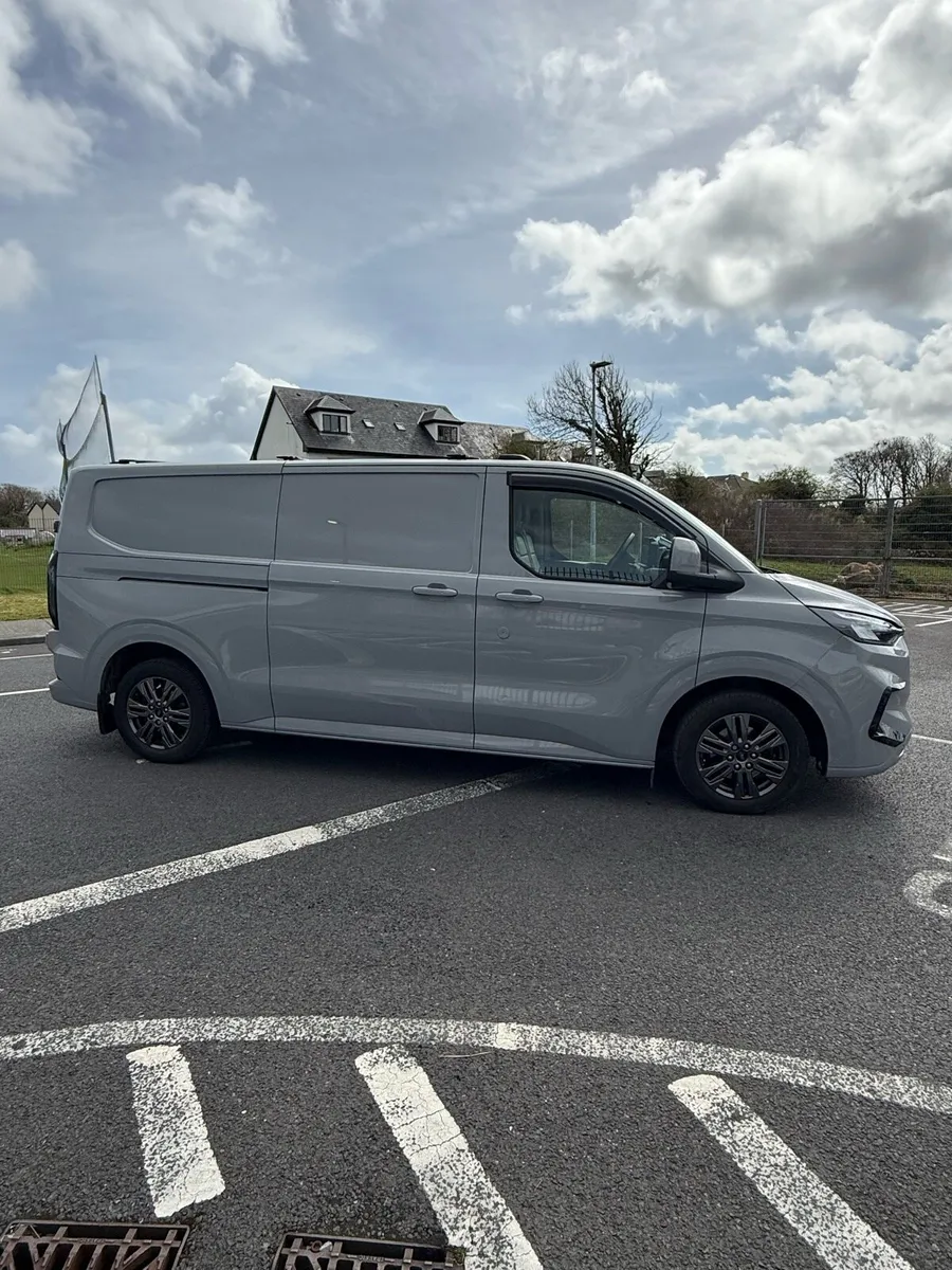 Ford Transit custom - Image 2