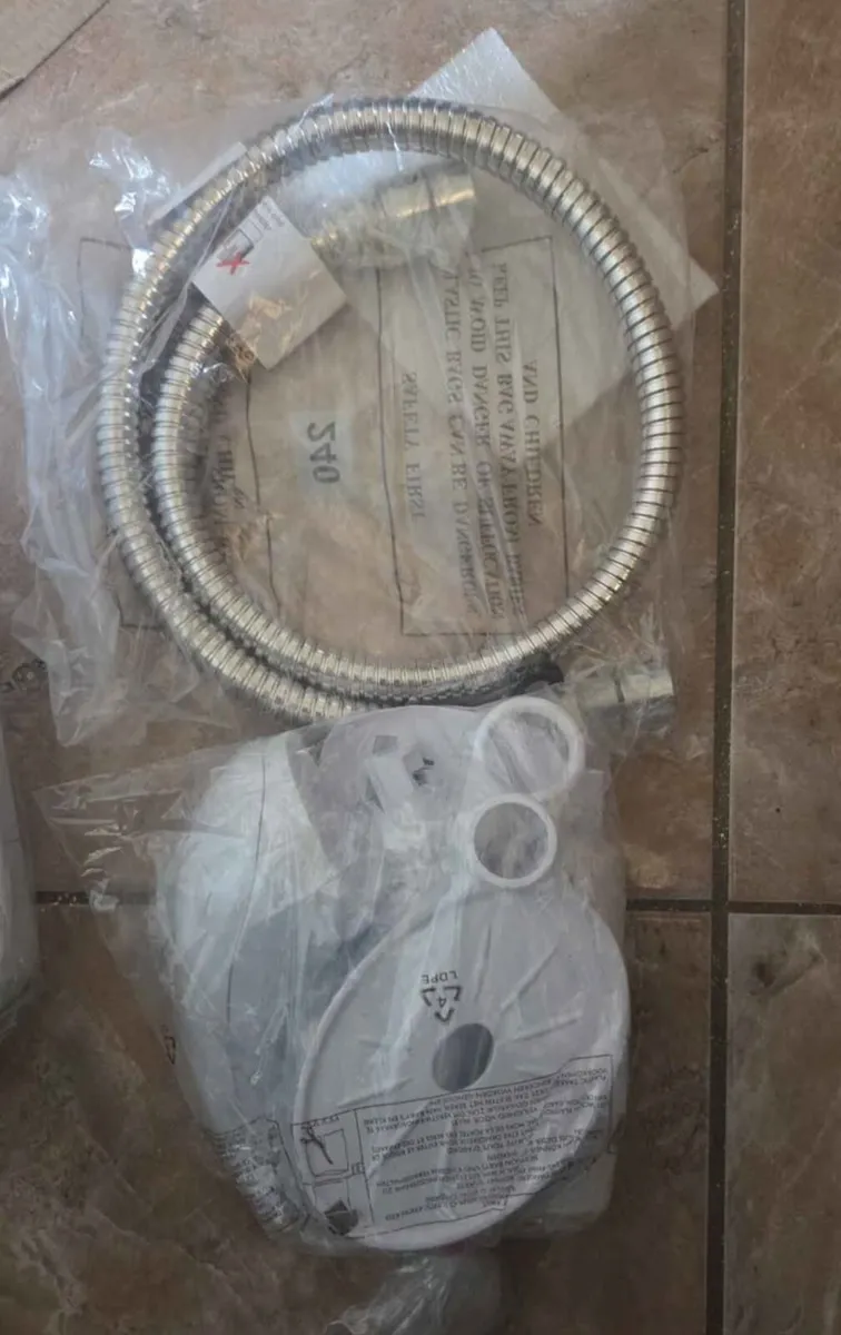 New Shower - Image 2