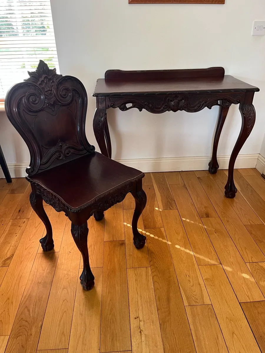 Classical console table and chair - Image 1