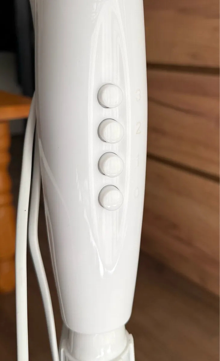 Russell Hobbs Pedestal Electric Fan - Image 2