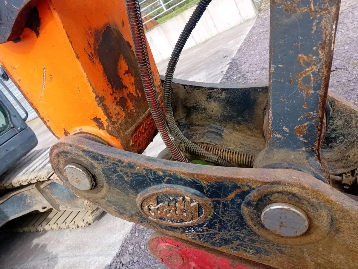 Doosan DX140 - Image 2