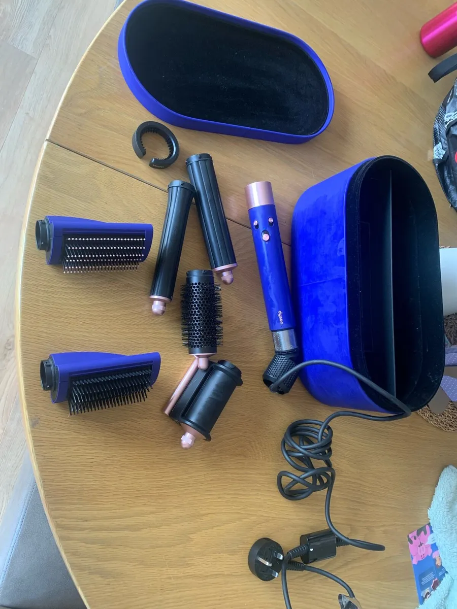 Dyson Air Wrap - Image 1