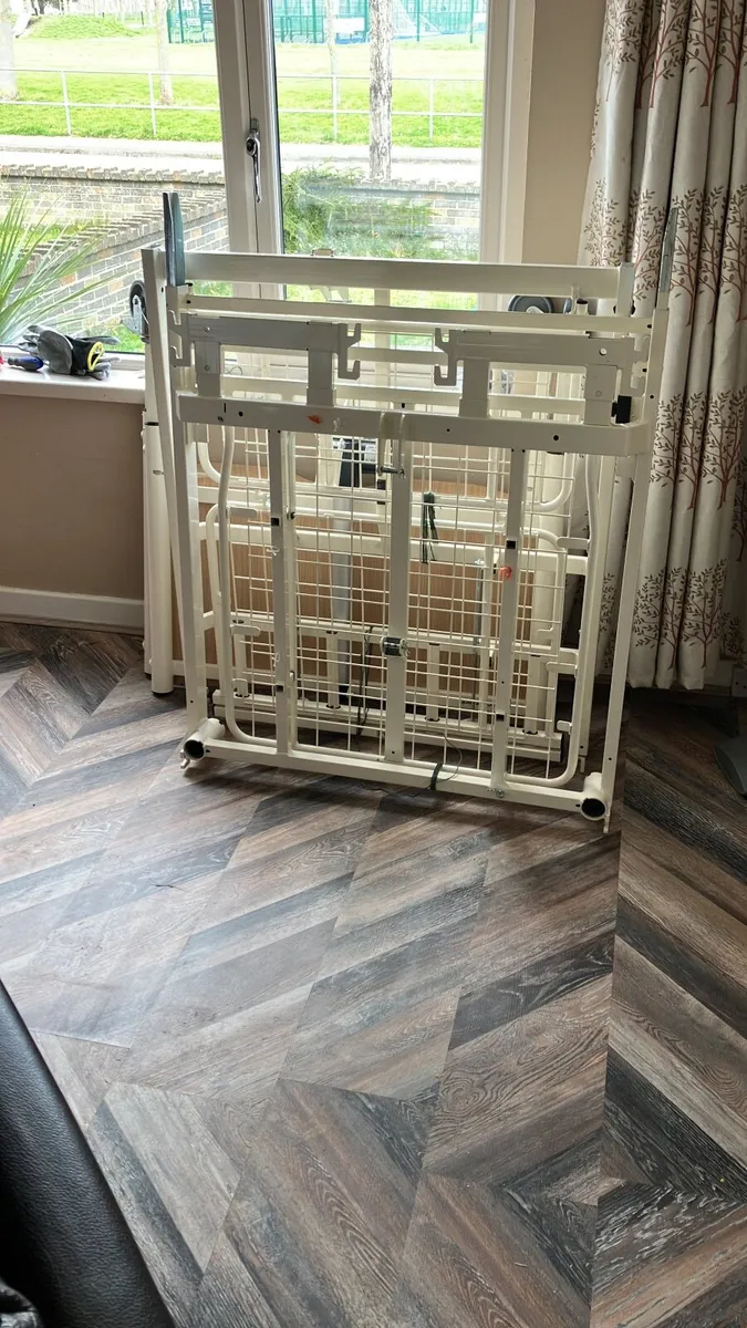 Solite Pro Electric Hospital bed w/ Linak Motors - Image 4