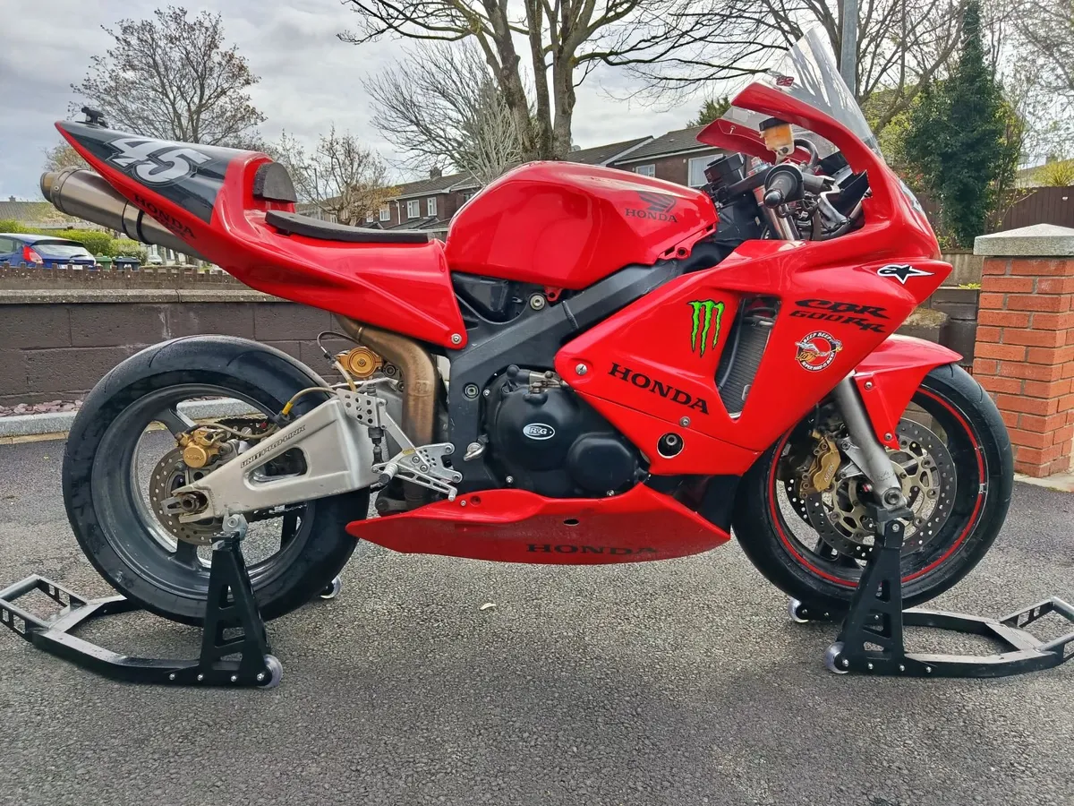 2004 Hond CBR 600RR (PC37) - Image 1