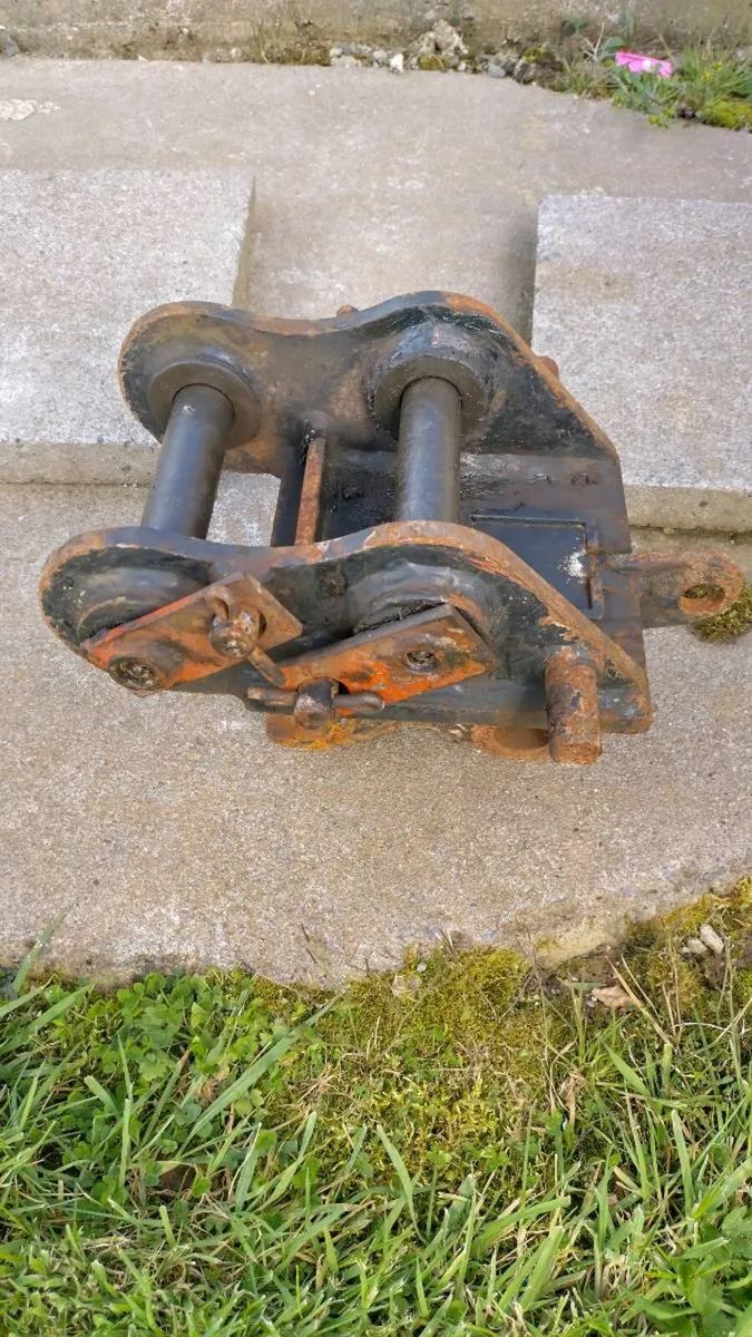 Mini digger 35mm Manual hitch - Image 3