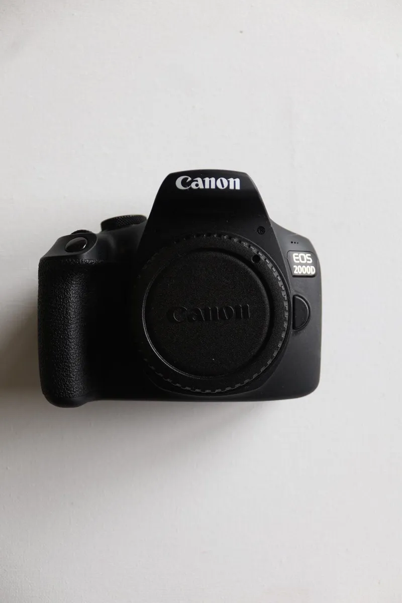Canon EOS 2000D - Image 4