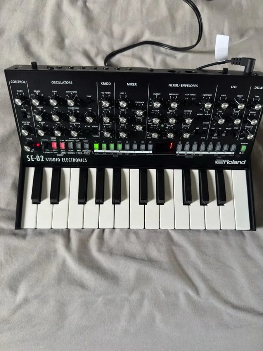 Roland SE-02 + Roland K-25m Excellent Condition Barely Used - Image 1