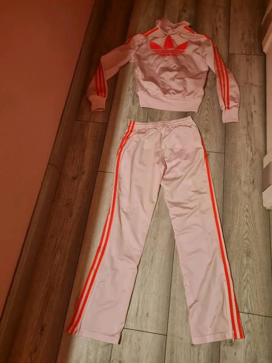 2 Tracksuit - Image 2