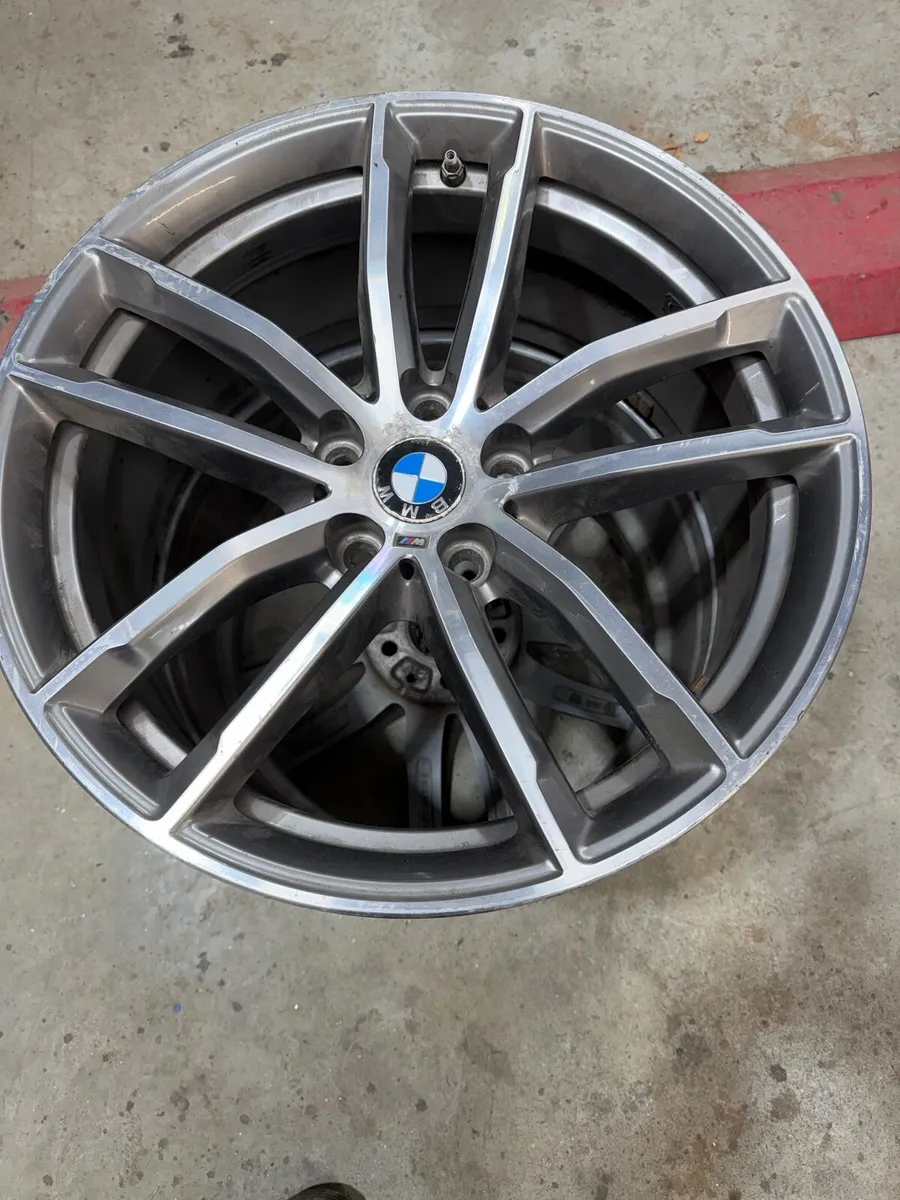 I’m selling BMW 520 - Image 2