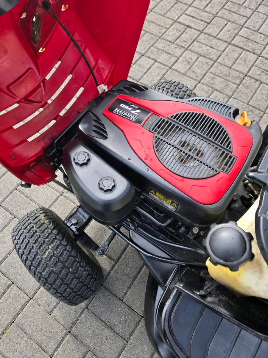 Mountfield Ride On Mower - Image 4