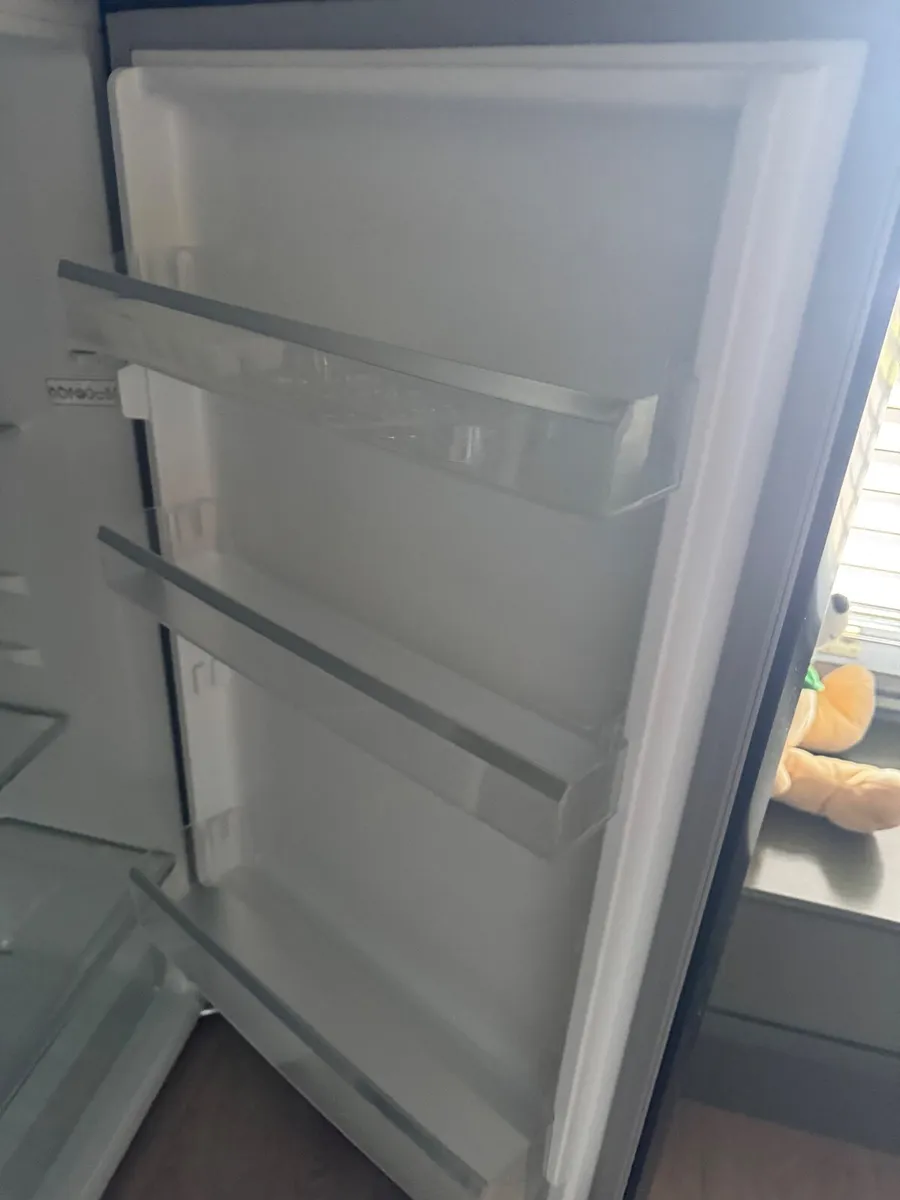 Fridge/freezer - Image 4