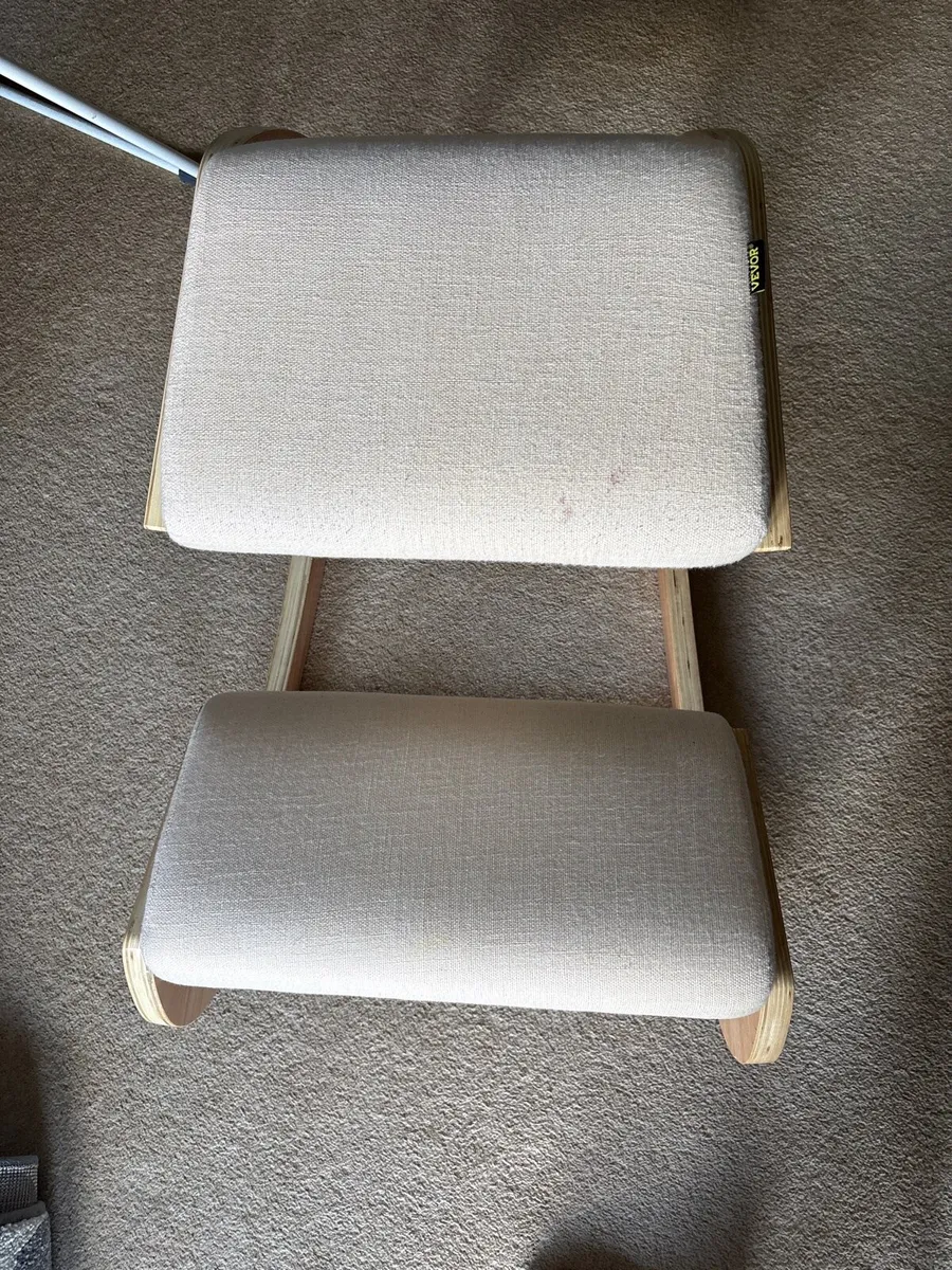 Kneeling chair - Image 2