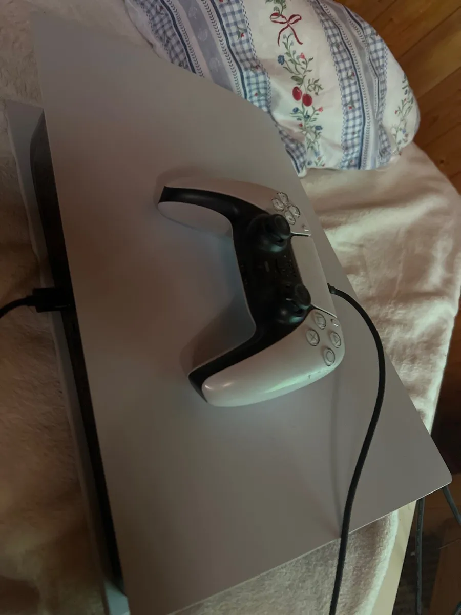 Ps5 digital 500gb 1 controller - Image 2