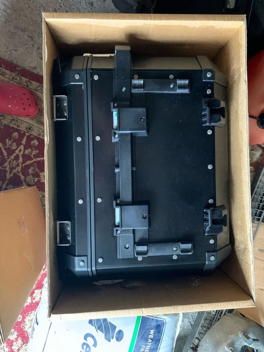 KTM SuperAdventure Givi Luggage BRAND NEW - Image 3