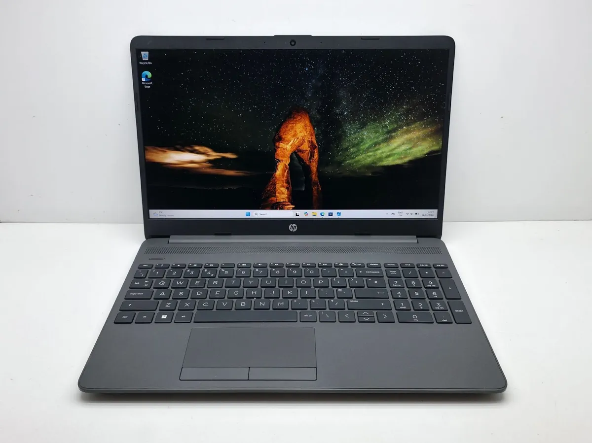HP 250 G7 - Core i5(8gen)/ 16GB RAM/ CD-DVD Laptop