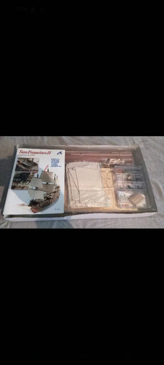 Premium wooden model ship kit - Image 2