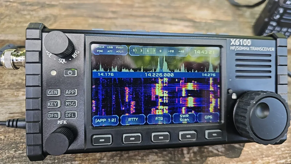 Xiegu X6100 - Image 2