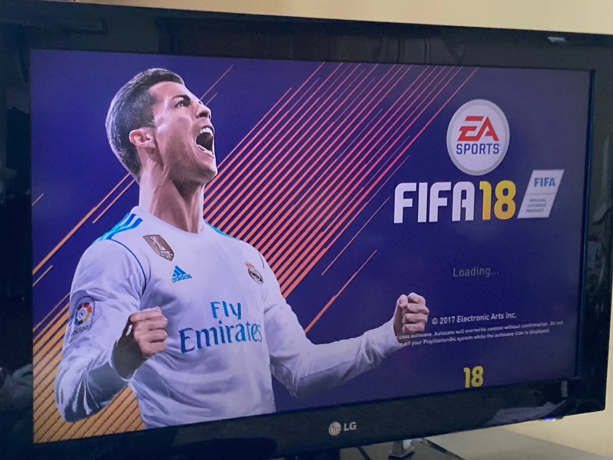 PS4 Games Bundle - Fifa 18 & 19 (disks only) - Image 1