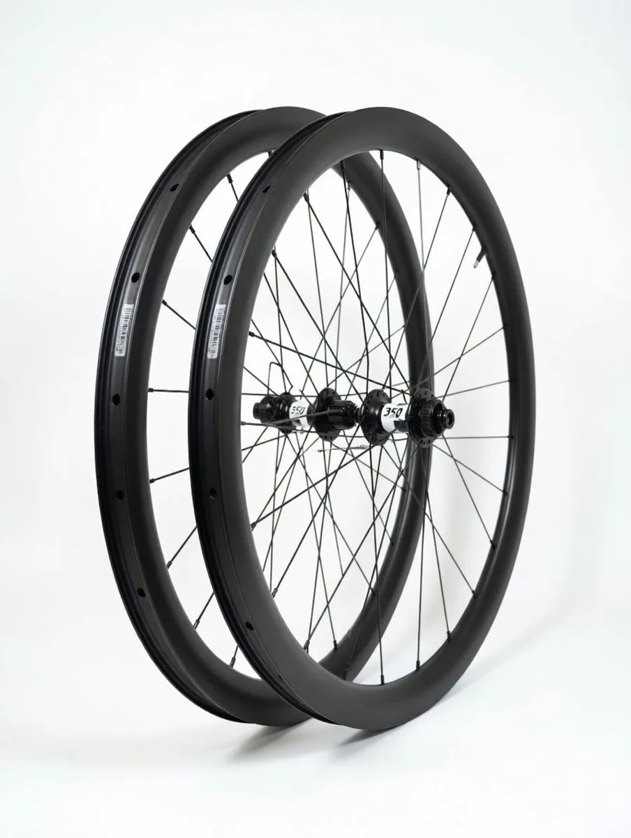 Carbon Gravel/CX wheelset DT Swiss hubs 1355g - Image 1