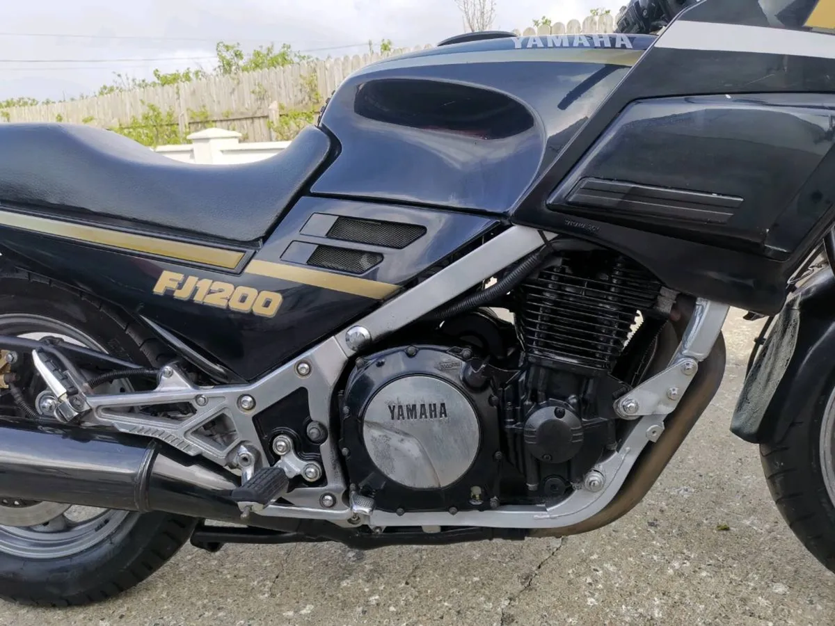 Yamaha FJ 1200 - Image 1