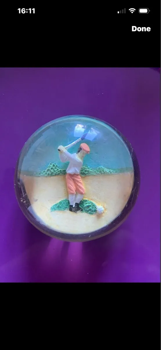 Vintage Golf Paperweight - Image 1