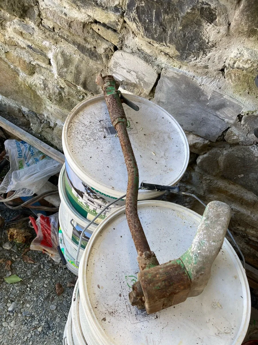 Hand scabbler - Image 1