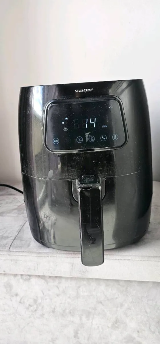 Air fryer - Image 2