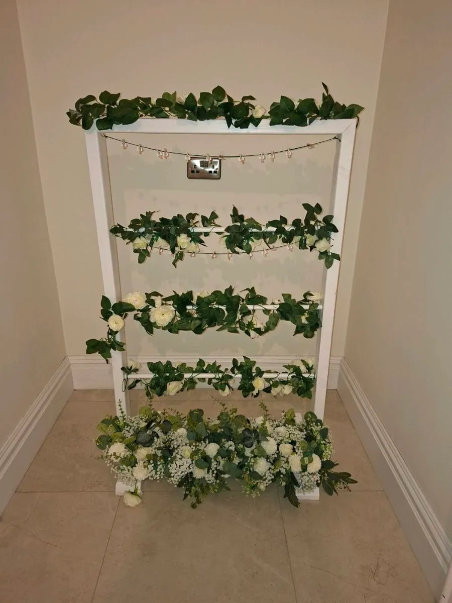 Wedding photo rail - Image 3