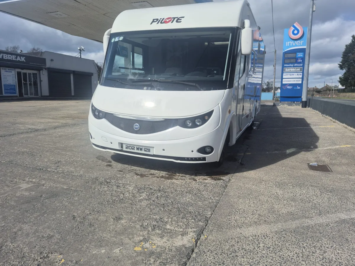 2020 PILOTE G740 A-CLASS ISLAND BED 👀 - Image 2