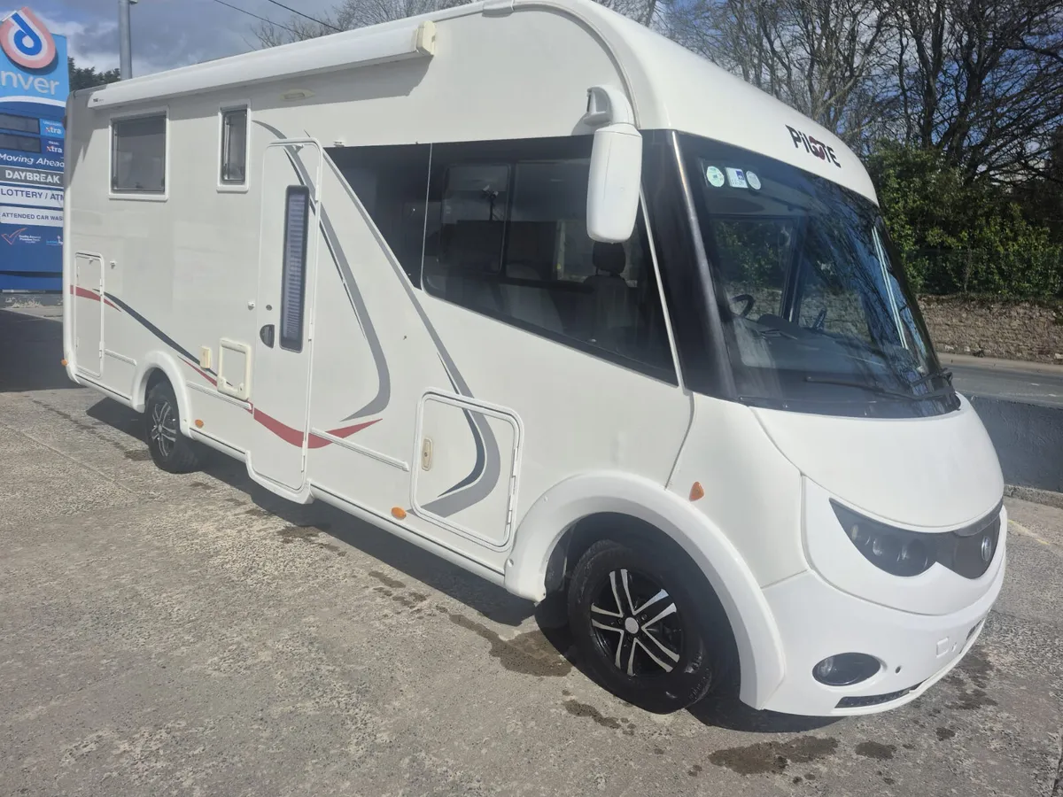 2020 PILOTE G740 A-CLASS ISLAND BED 👀 - Image 3