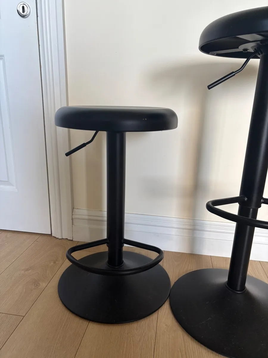 Isaac Bar stools - Image 2