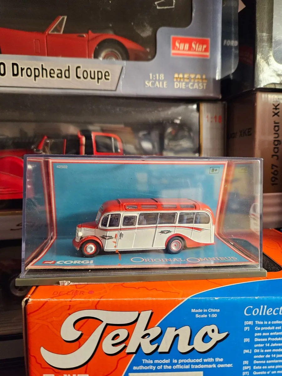 Corgi Bus