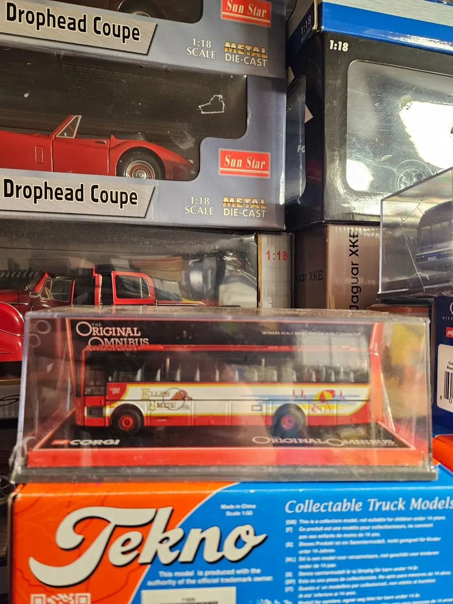 Corgi Bus