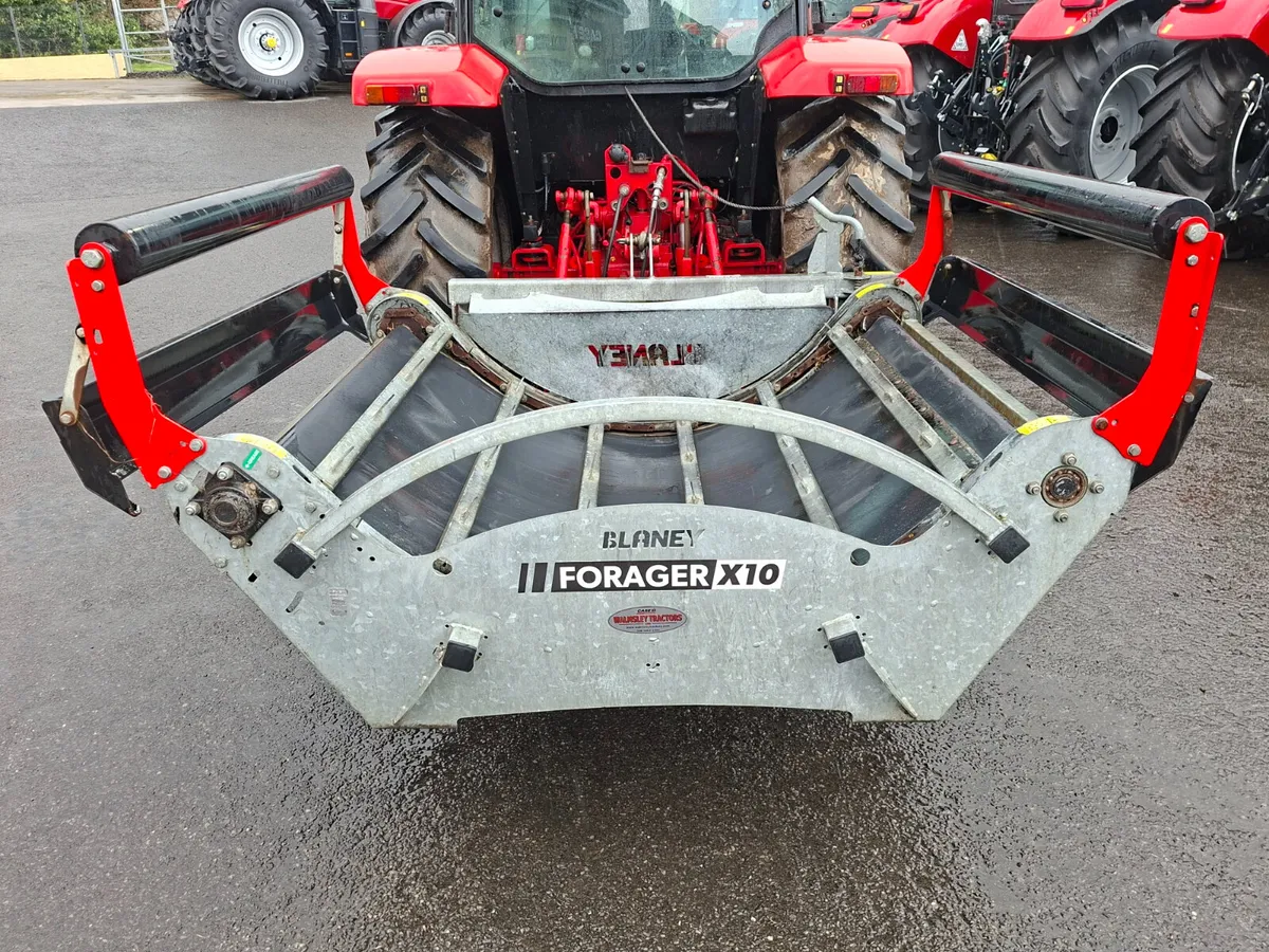 2022 X10 BALE UNWINDER - Image 1