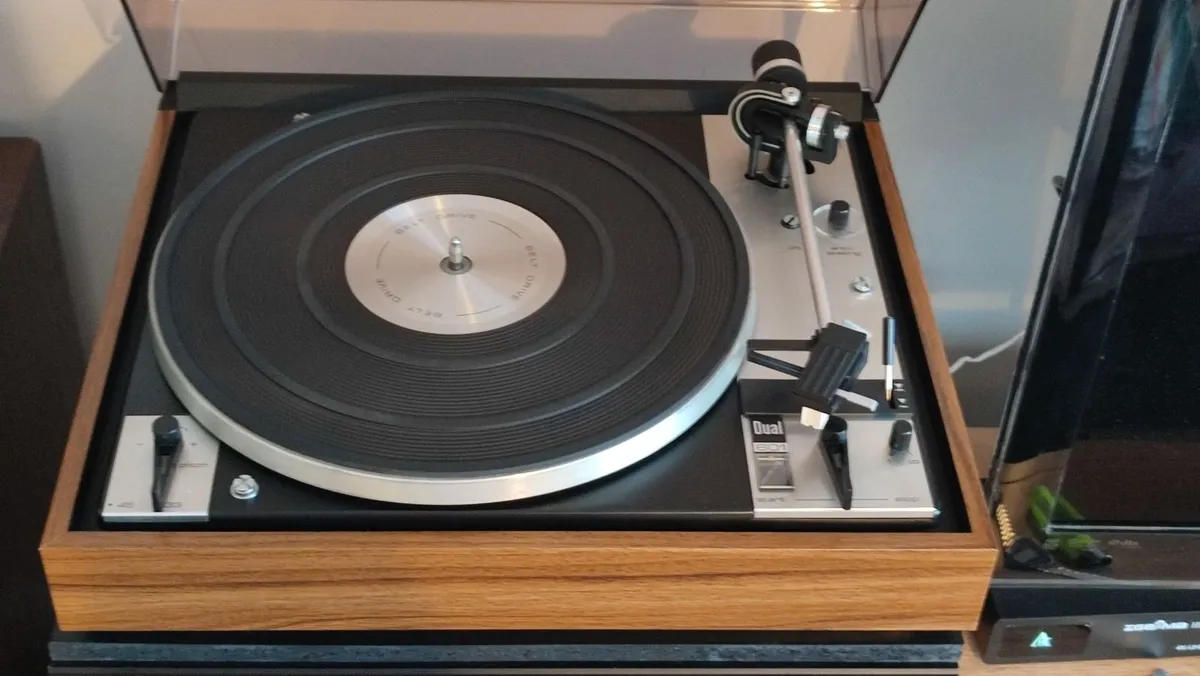 DUAL CS601 turntable.FullAuto.BeltDrive.FullServic - Image 1