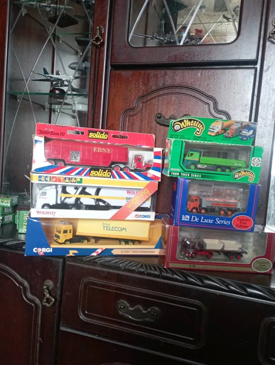 6 DIE-CAST MODLE TRUCKS  PRICED FROM €25-€35-€45. - Image 1