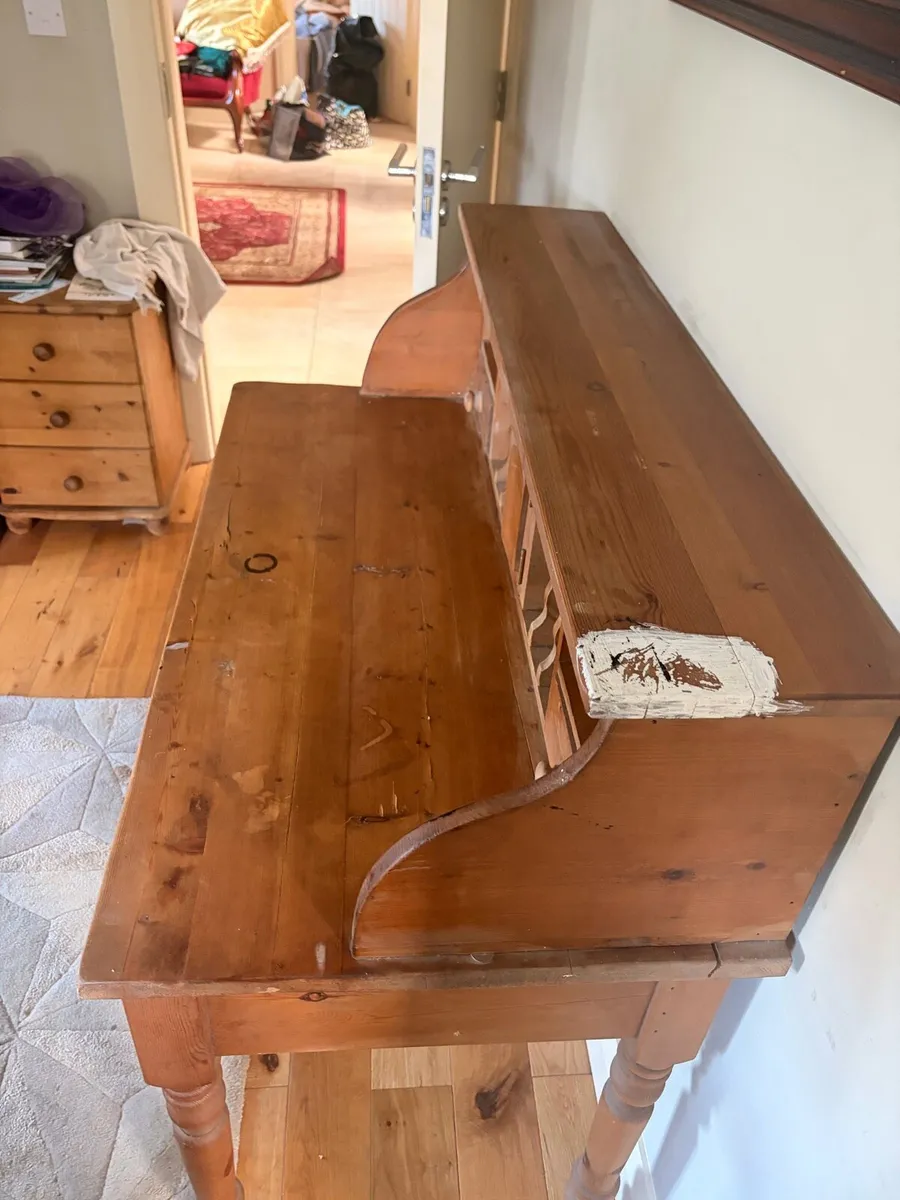 Antique desk - Image 4