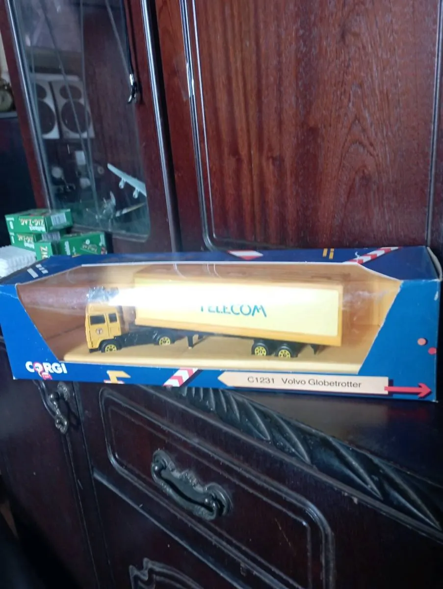 6 DIE-CAST MODLE TRUCKS  PRICED FROM €25-€35-€45. - Image 2