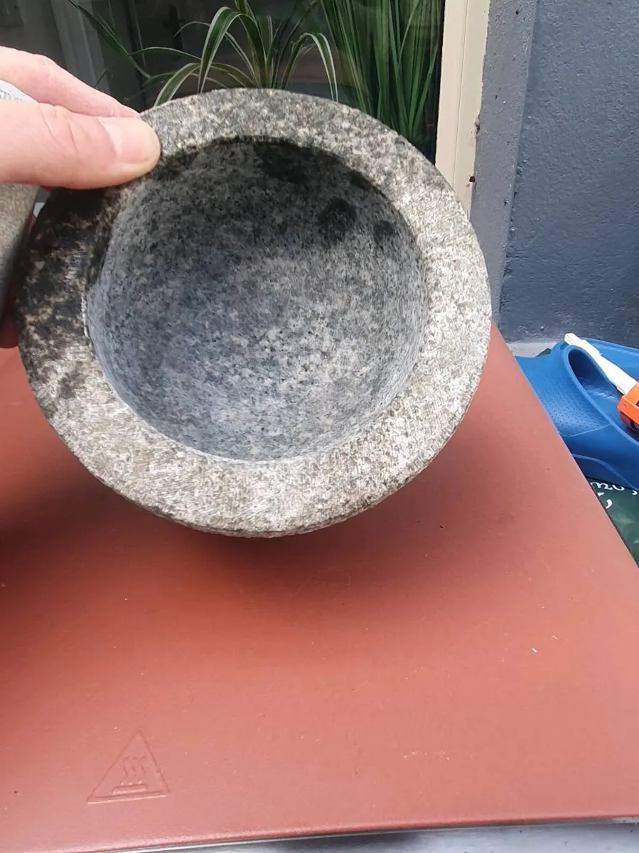 Pestle and mortar - Image 1