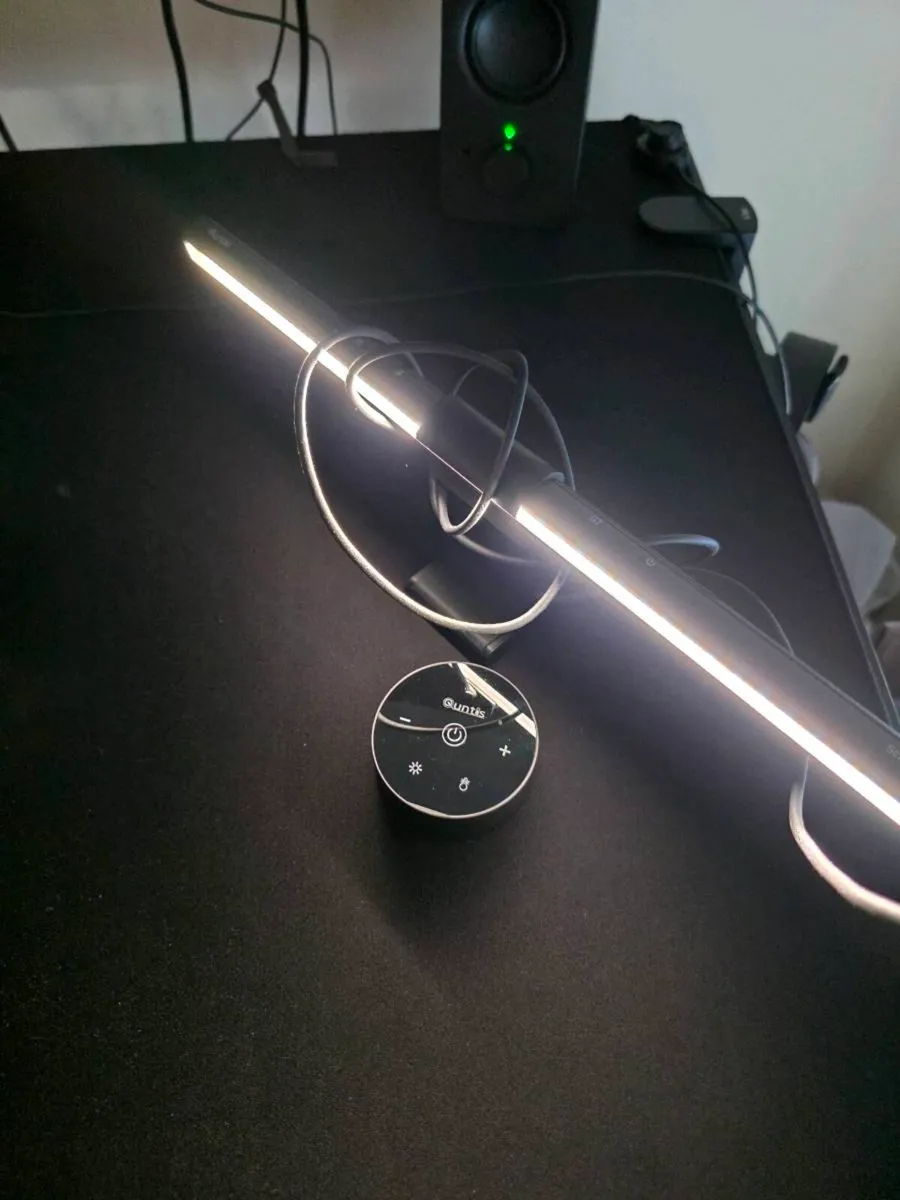 Monitor light bar - Image 1