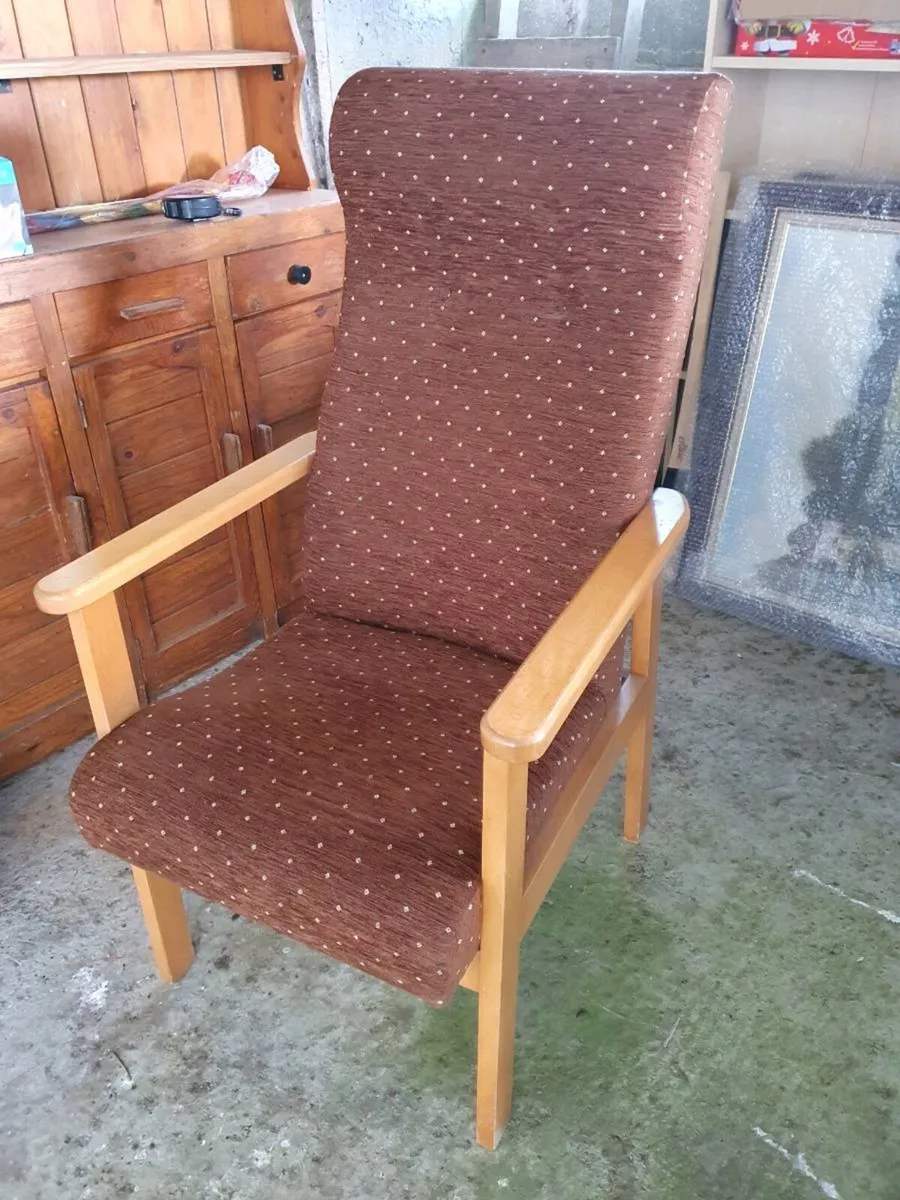 Orthapedic chair - Image 2