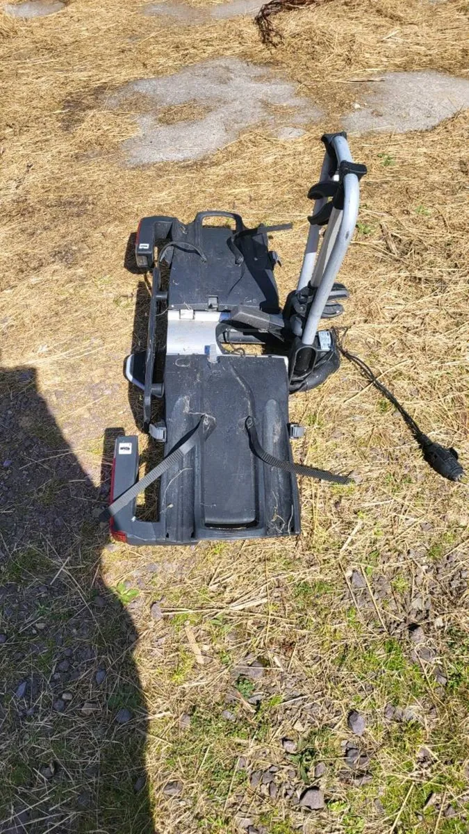 Thule easy fold bike carrier - Image 1