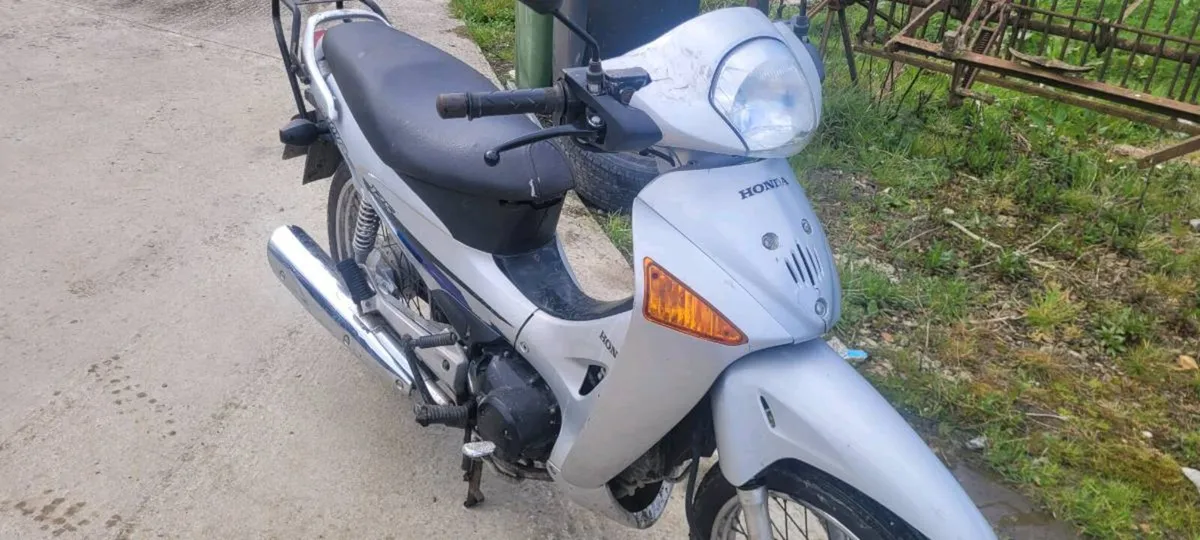 Honda innova 125 2006  120+mpg - Image 3