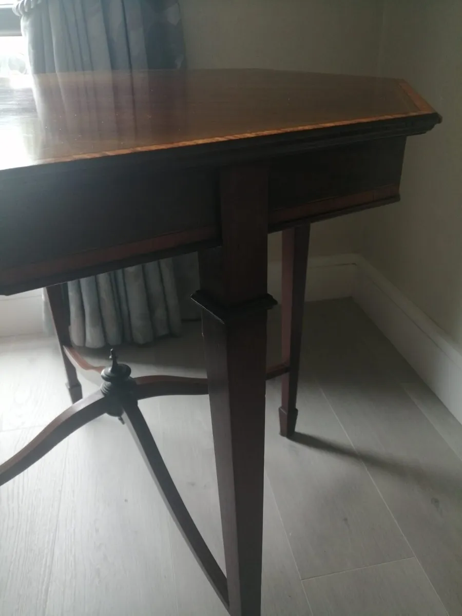 Antique inlaid mahogany table - Image 2