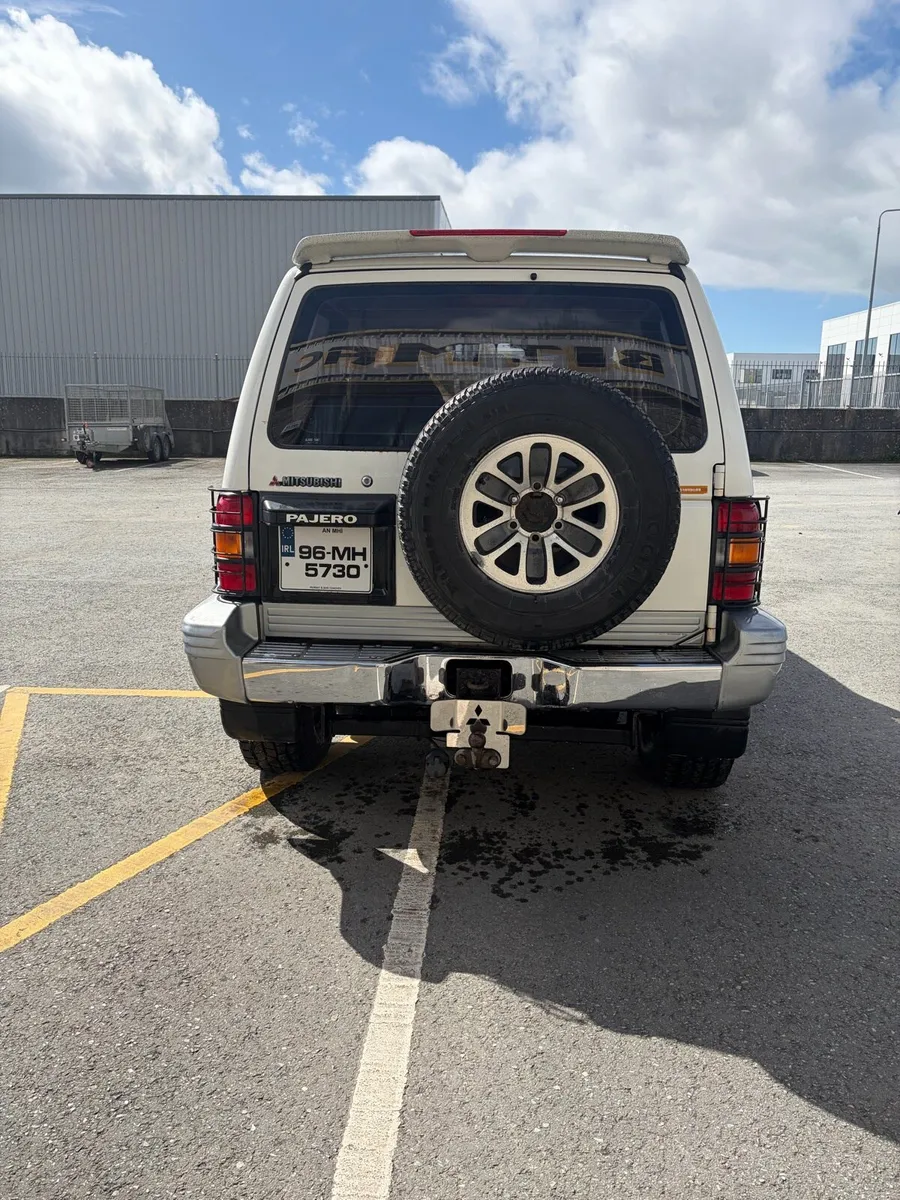 Mitsubishi Pajero - Image 4