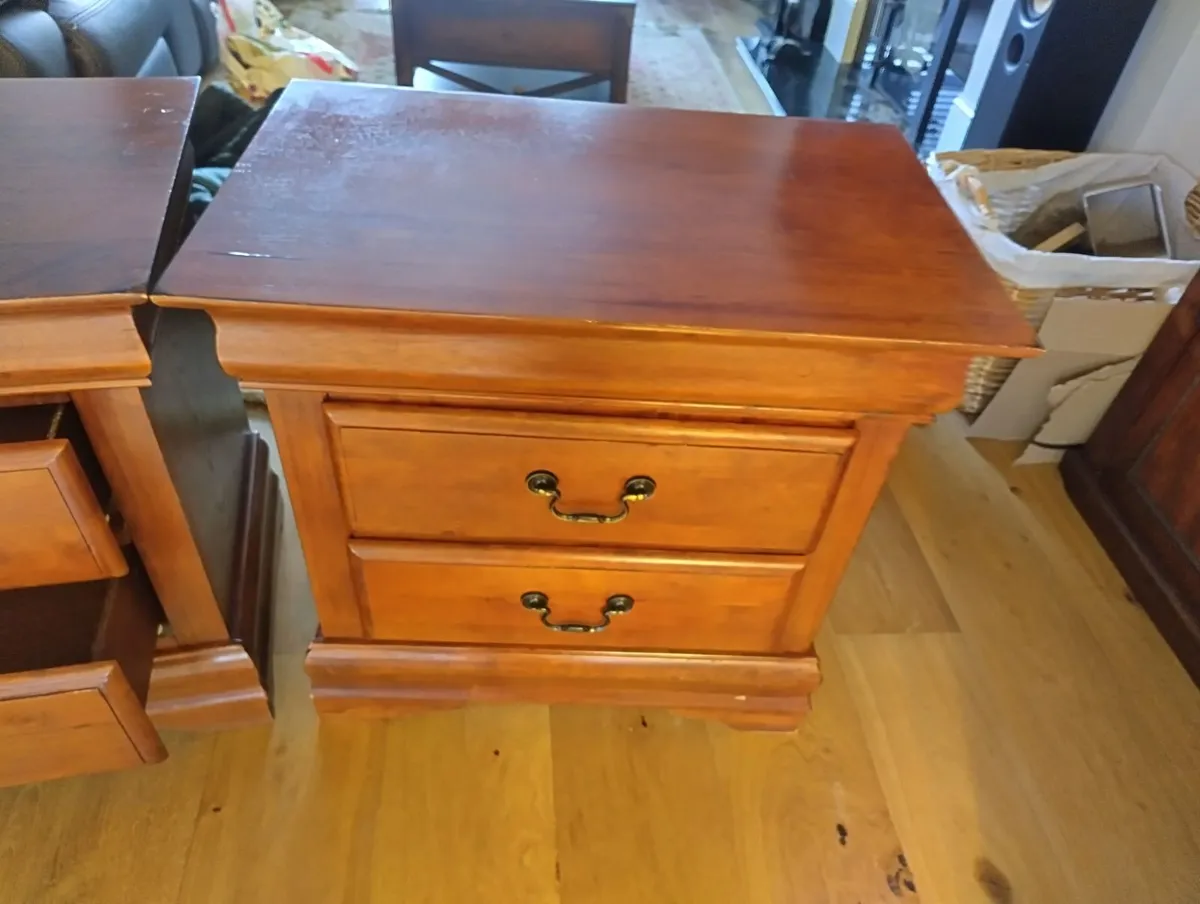 Pair of Solid Mahogany Bedside Chests - Image 2