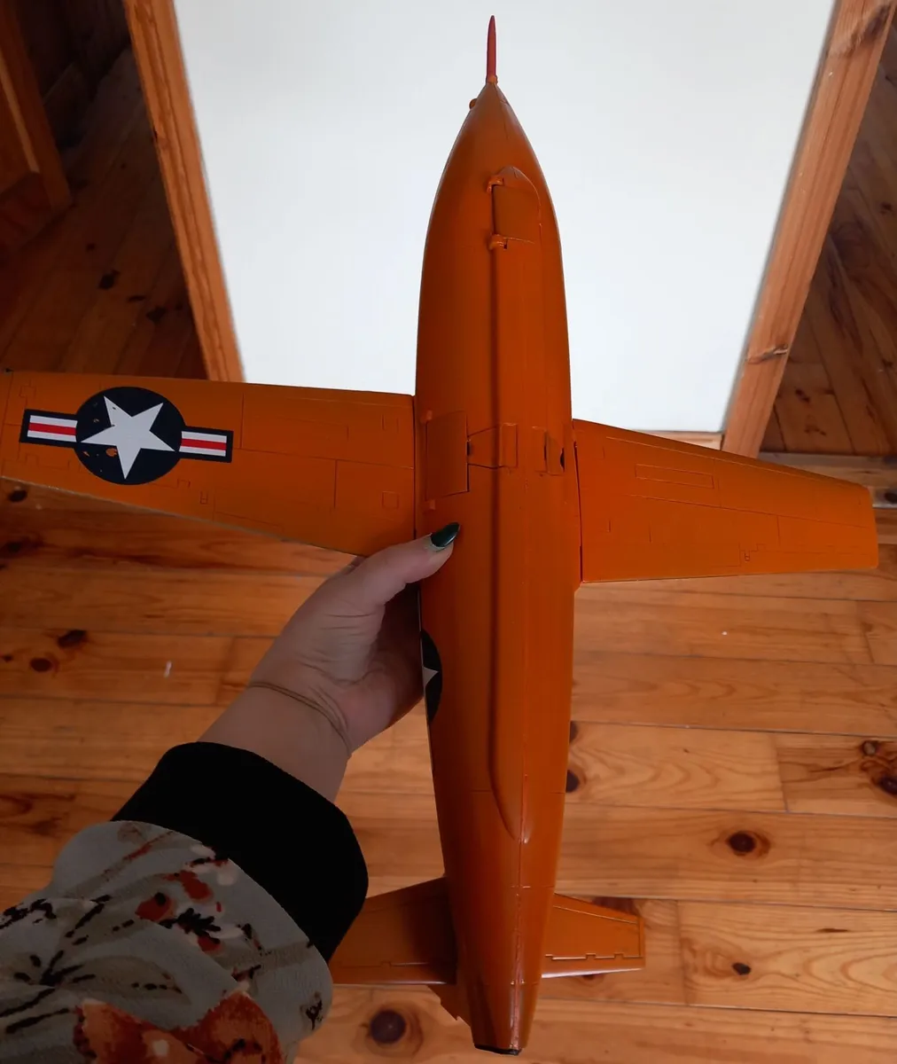 Replica Bell X-1 Glamorous Glennis plane - Image 3