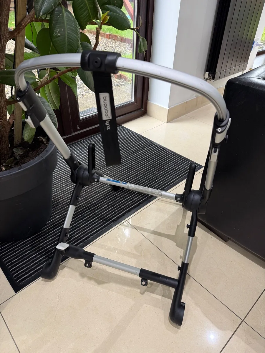 bugaboo Lynx chassis in swords - Image 1