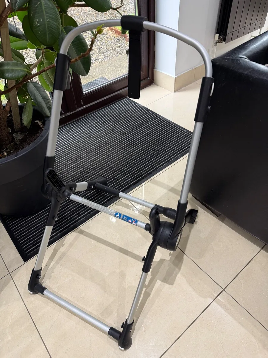 bugaboo Lynx chassis in swords - Image 2