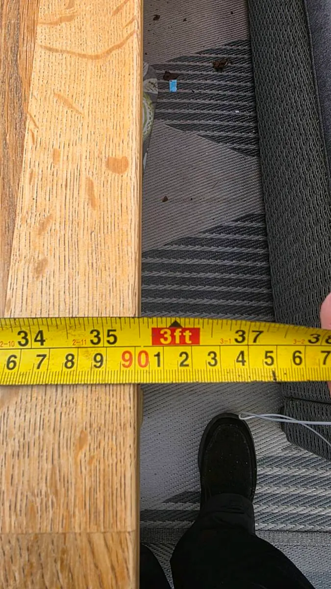 Dining table and 4 chairs - Image 4